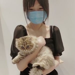 Meet your Posher, Yiyi